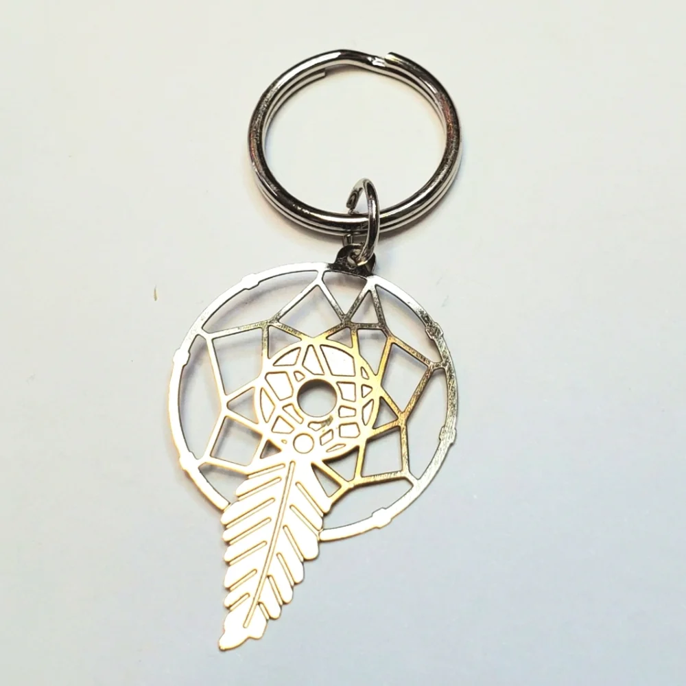 Metal dream catcher keychain